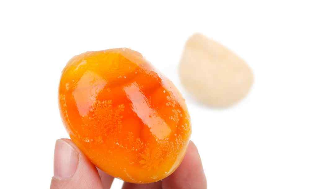松花蛋怎么做 松花蛋怎么做出来的 这样做出的松花蛋色香味俱全
