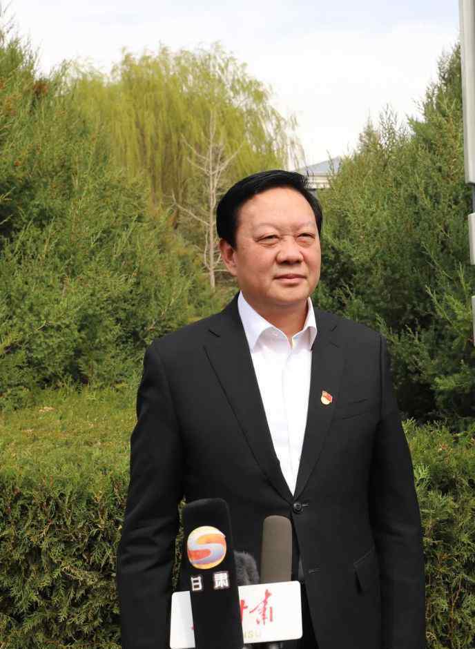 杨维俊 杨维俊接受全省党史学习教育集中采访团专访